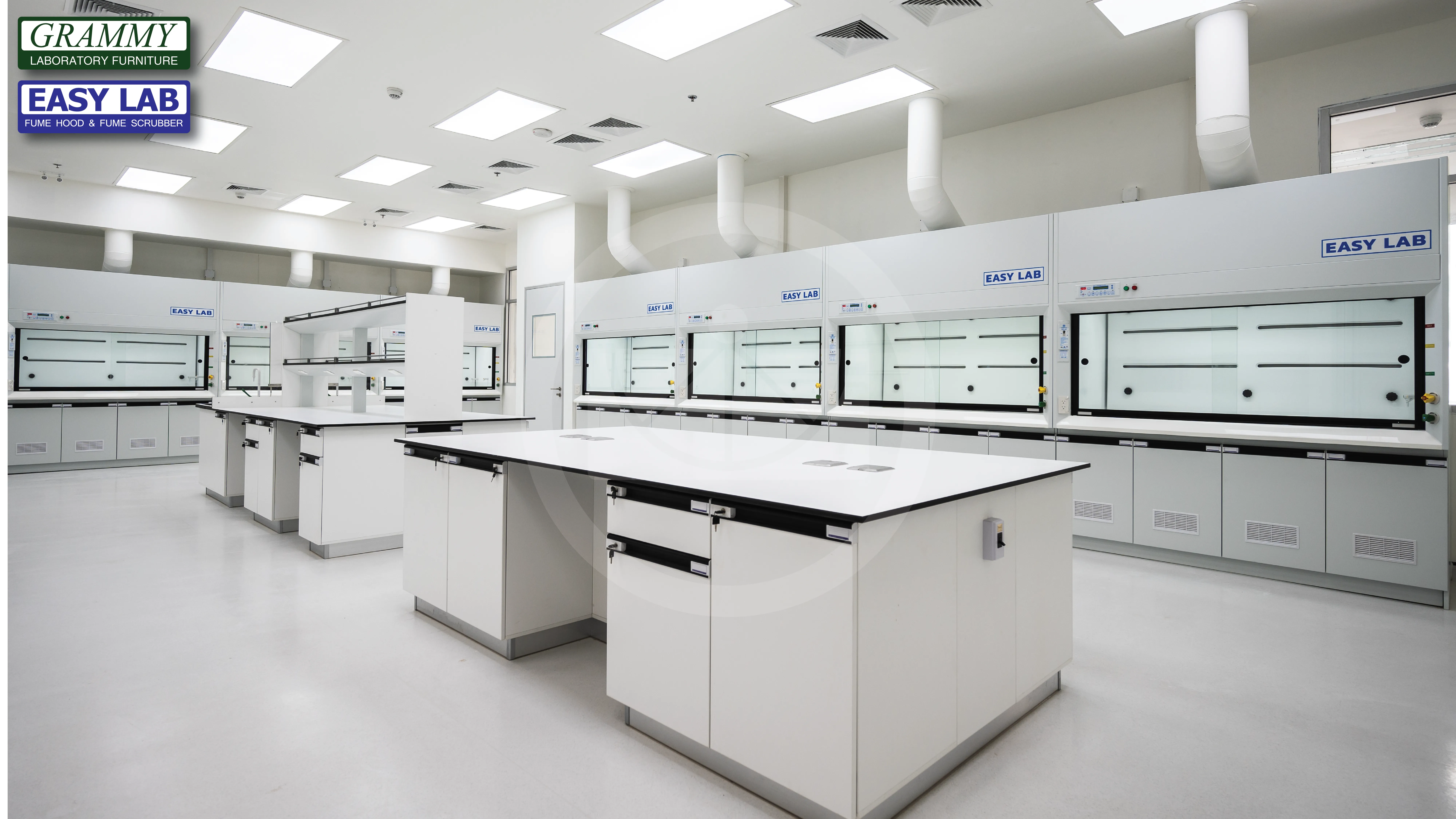 ติดตั้งโต๊ะปฏิบัติการ GRAMMY & ตู้ดูดควัน EASY LAB